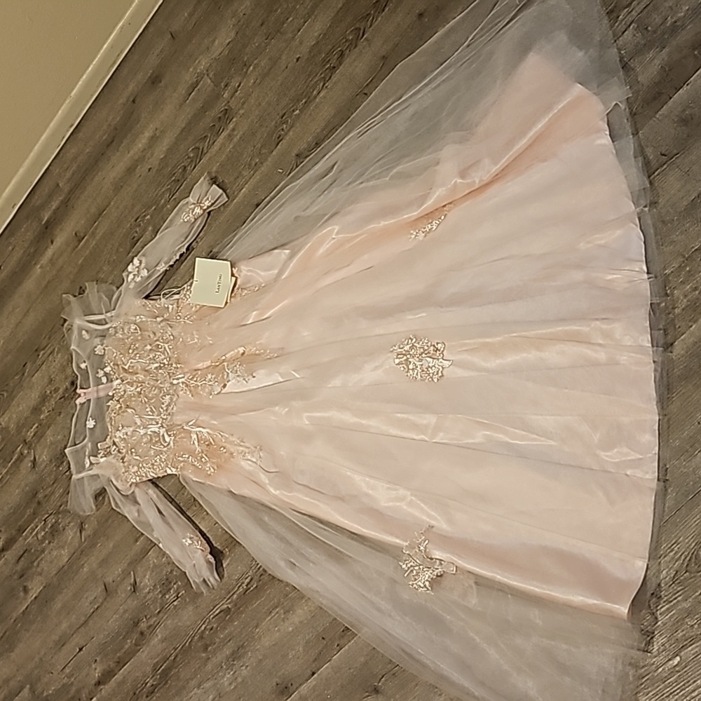 NWT Cold shoulder Lace Dress